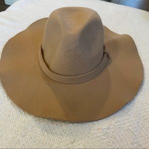 Felted Fedora camel hat